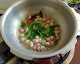 A picture of step 1 of Tomato Rice.