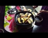 A picture of step 3 of Sizzling Brownies Sandwich.