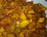 A picture of step 3 of Danbun couscous with plaintain sauce And cabbage.