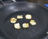 A picture of step 4 of Ginger hot spicy prawns.