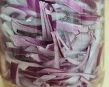 Foto del paso 3 de la receta: Cebolla morada encurtida 💜 solo dos ingredientes 💜