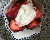 Foto del paso 3 de la receta: Frutillas con falsa crema
