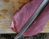 Foto del paso 1 de la receta: Solomillo de cerdo en salsa de sobrasada y queso