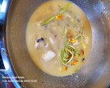 Foto del paso 5 de la receta: Spaghetti negro en salsa de sepia con camagrocs y espárragos