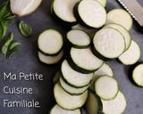 Une image de l'étape 1 de Gaspacho courgettes / basilic/ ricotta.