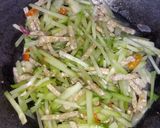 Foto langkah ke 3 dari resep Tumis Labu Siam Tempe.