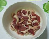 Hình bước làm 1 của món Vịt xào cay 오리불고기