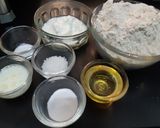 A picture of step 1 of Wheat Pav Without Yeast, Without Oven.