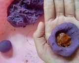 Foto langkah ke 7 dari resep Klepon Ubi Ungu aroma Pandan.
