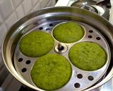 तिरंगा रवा इडली (triranga rava idli recipe in marathi) रेसिपी स्टेप 6 फोटो 