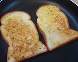 Foto langkah ke 5 dari resep Garlic Bread.