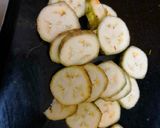A picture of step 1 of Raw Banana Tawafry.