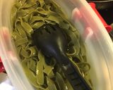 Foto del paso 1 de la receta Pasta de espinacas con camarones
