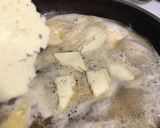 Foto del paso 4 de la receta: Lomo al ajillo con salsa de quesos y manzana asada, para cena-exprés