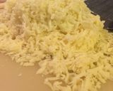 A picture of step 4 of Georgian Khachapuri.