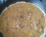 Foto del paso 2 de la receta: TORTILLA CON ATÚN TIPO PIZZA 😋😂