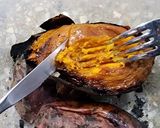 Foto del paso 4 de la receta: 🔥🍠🥃Batatas flambeadas asadas al rescoldo - Batatas caramel scotch 🥃🍠🔥