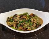 A picture of step 9 of Asparagus and Mushrooms with Lemon Butter Sauce.