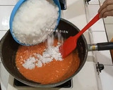 Foto langkah ke 5 dari resep Ketan Kuning Bumbu Serundeng Pedas Manis gurih.