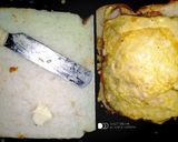 A picture of step 3 of Egg omelet sandwich.