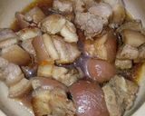 Hình bước làm 2 của món Thịt Kho Nấm Rơm
