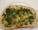 Zöldfűszeres melegszendvics recept fázis 2 fotója