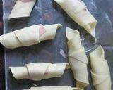 Foto del paso 2 de la receta: Mini medialunas de Jamón y Queso