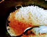 চিকেন দম বিরিয়ানী ইন মাইক্রোওয়েভ (Chicken dum biryani in microwave recipe in Bengali) রেসিপির ধাপ 1 ছবি