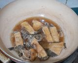 Foto langkah ke 2 dari resep Ikan Asin goreng siram tumis pete.