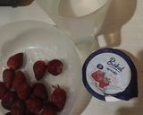 Foto langkah ke 4 dari resep Puding Saus Strawberry.