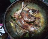 Foto langkah ke 4 dari resep Ikan kembung Pesmol Bumbu Kuning.