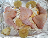 Foto del paso 2 de la receta: Muslos de Pollo al horno con Vino Blanco Dulce al Limón