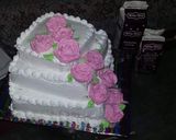A picture of step 2 of Wedding theme cake.