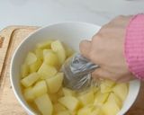 Foto langkah ke 2 dari resep Potato cheese stick.