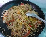 A picture of step 11 of Stir fry chilli garlic noodles.