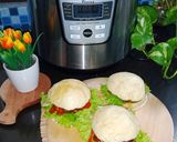 Foto langkah ke 6 dari resep Burger Bakpao isi Ayam masak Kecap.