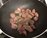 A picture of step 3 of Creamy beef.
