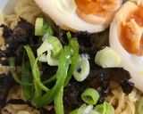 Foto langkah ke 3 dari resep Cara membuat daun bawang melengkung2 seperti di rest ramen.