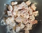 Foto del paso 1 de la receta: Cuadril en cuadritos enharinados 🥩