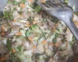 A picture of step 2 of Vegetables Chowmein.
