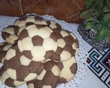 صورة لخطوة 12 من وصفة كوكيز على شكل كرة القدم ⚽