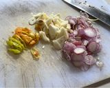 Foto langkah ke 2 dari resep Tumis Oncom.