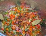 Foto del paso 4 de la receta: Dados de pollo al chilindrón