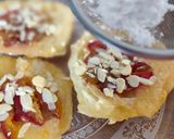 Foto del passaggio 5 della ricetta Tartellette di susine (cosce di monaca)