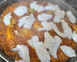Foto del paso 5 de la receta: Paella de bacalao y alcachofas