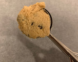 Foto del paso 3 de la receta: Cookies con gotas de chocolate