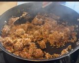 Foto del paso 5 de la receta: Arroz pilaf con secreto y langostinos