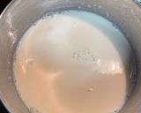 A picture of step 2 of Black sesame pudding.