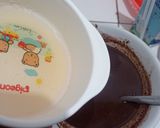 Foto langkah ke 8 dari resep Dark Chocolate Mousse Cake.