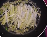 Foto del paso 1 de la receta: Rollos de obleas rellenos de setas y puerros